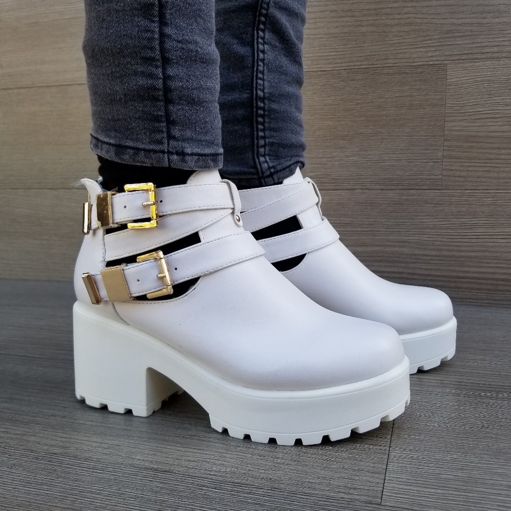 Chunky 90s Grunge White Ankle Spring Boots - Picture 5 of 8